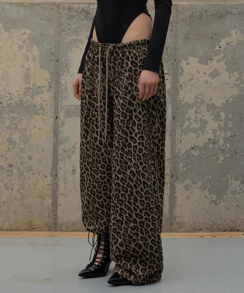 ROCKCAKE Leopard Wide 2Way Jogger - Brown