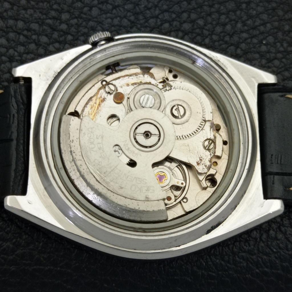 Seiko 5 AUTOMATIC VINTAGE 7009A JAPAN MENS GREEN COLOR DIAL WATCH A701222-5 R206a-a701222