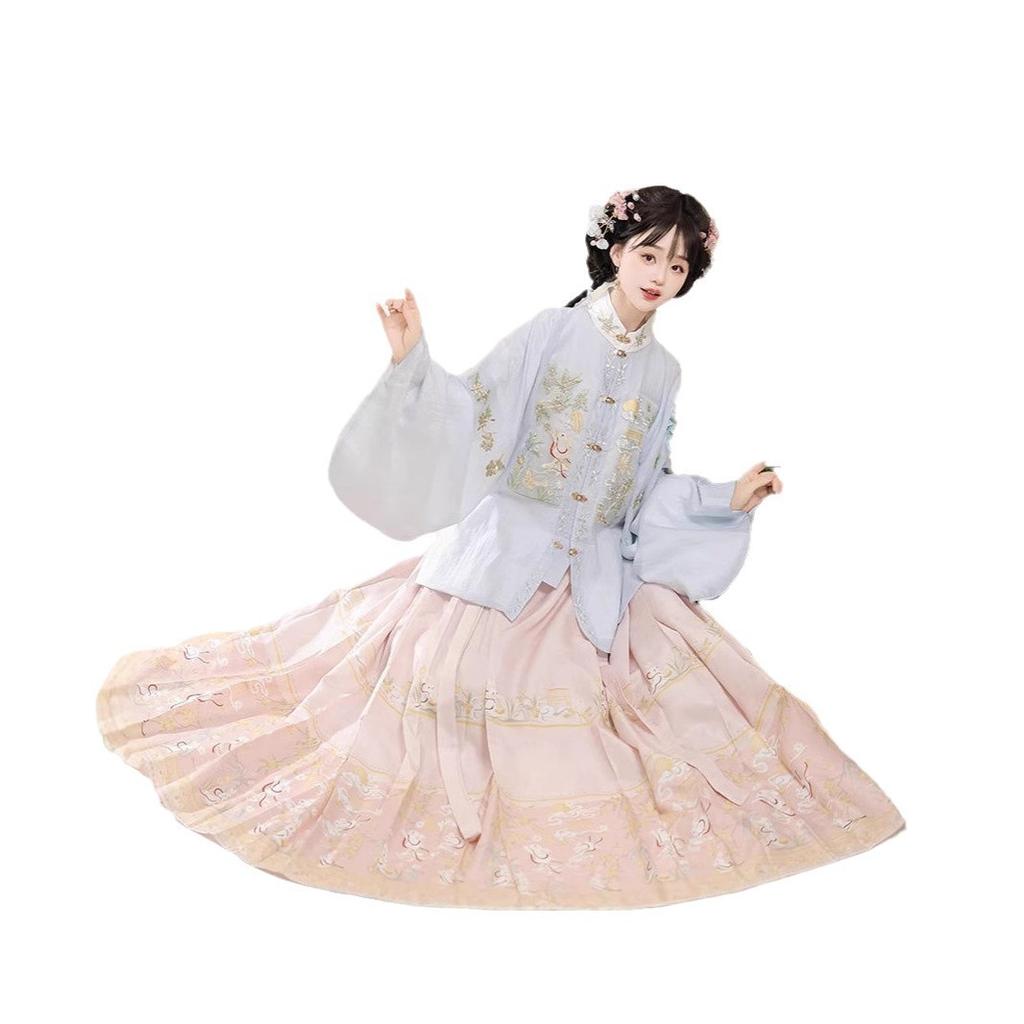 Women's Ming Dynasty Hanfu Set, "Osmanthus Rabbit" Embroidery Jacket with Pipa Sleeves & Mamian Skirt
