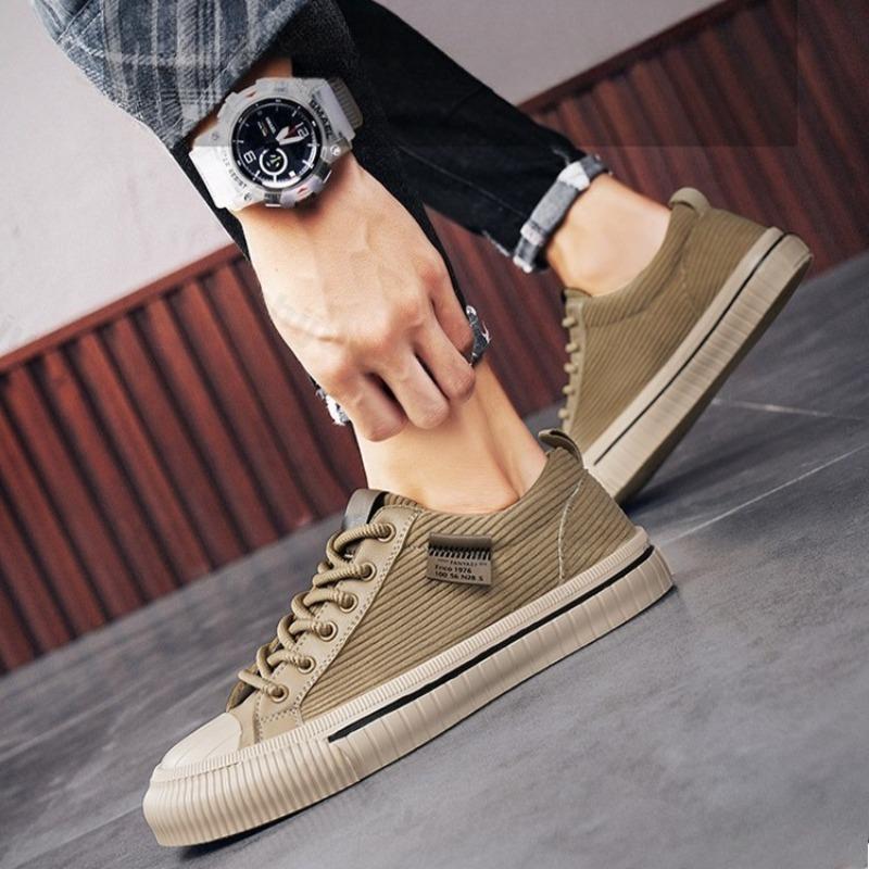 Fashion 2025 Spring Fashion Trend Corduroy Design Casual Shoes for Men Low Cut Comfortable Sports Shoes Non slip Shallow Mouth Sneakers