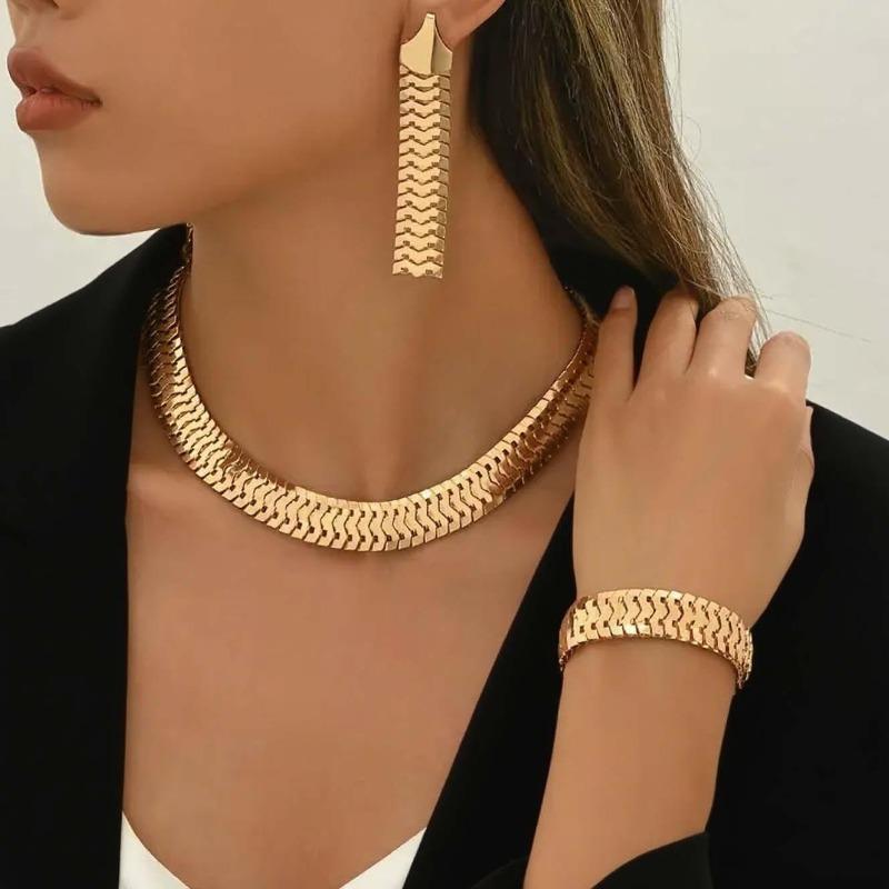 Classic Style Necklace Bracelet Earrings Jewelry Set Combination Suitable For Daily Casual Versatile Women'S Accessories Batch