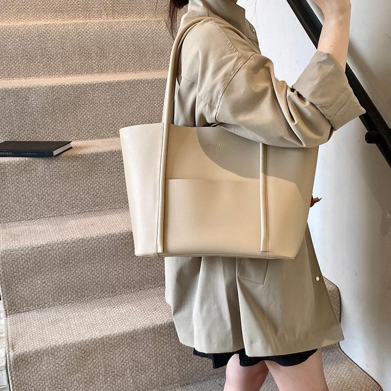 Retro high-end big bag women's 2025 new autumn and winter fashion versatile tote bag large-capacity shoulder bag