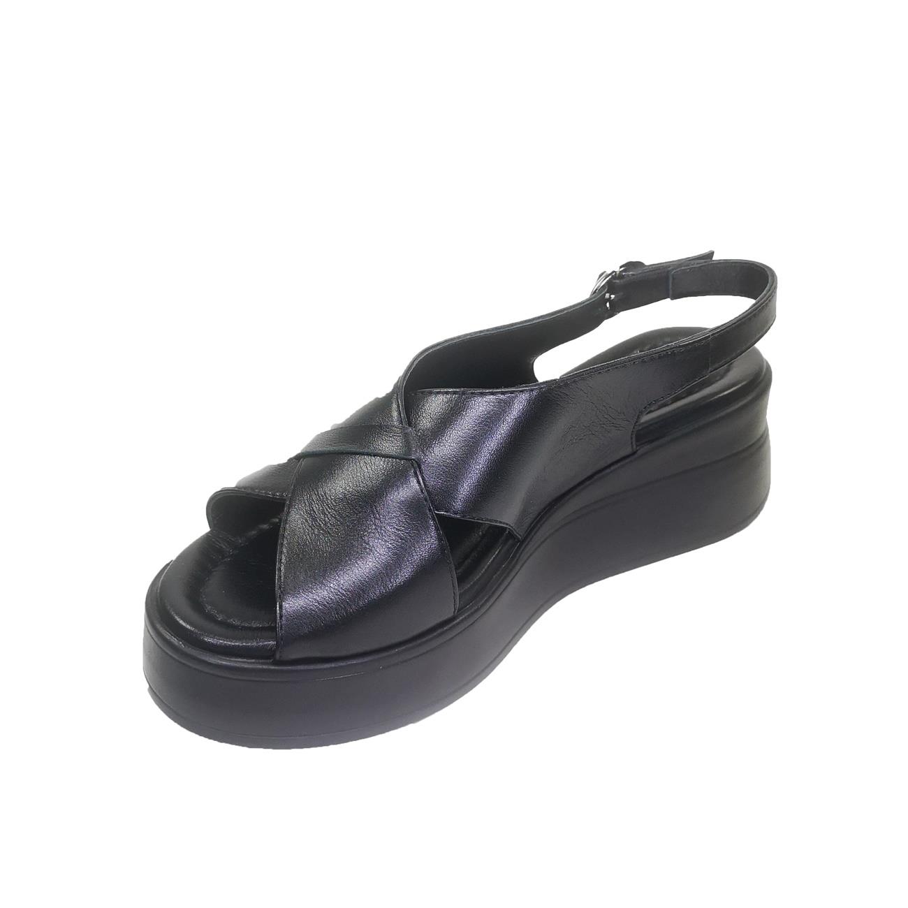 

Женские кожаные сандалии Janest 131-7046