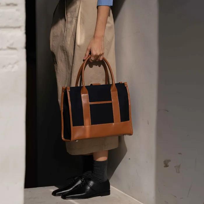 EEPY Ive Bag M Light Brown Navy Canvas Tote Bag