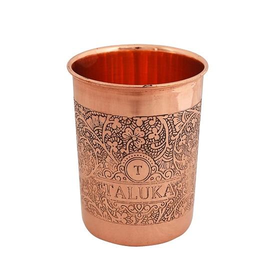 Ručně vyráběná měděná ražená skleněná sada džbánů o objemu 1500 ml se 2 měděnými skleněnými džbány na vodu a servírovací nádobí, sada 3 kusů