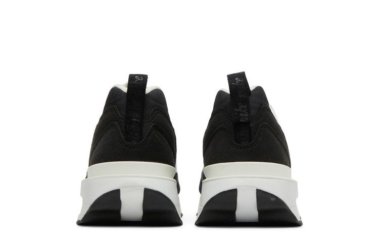 Nike Air Max Dawn Black White