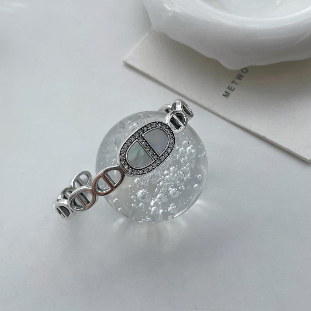 S925 Sterling Silver Korean Style Diamond & Mother-of-Pearl Pig Nose Open Bangle