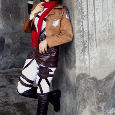 Ensemble de costumes de cosplay Eren et Mikasa Survey Corps de l'Attaque des Titans pour hommes et femmes
