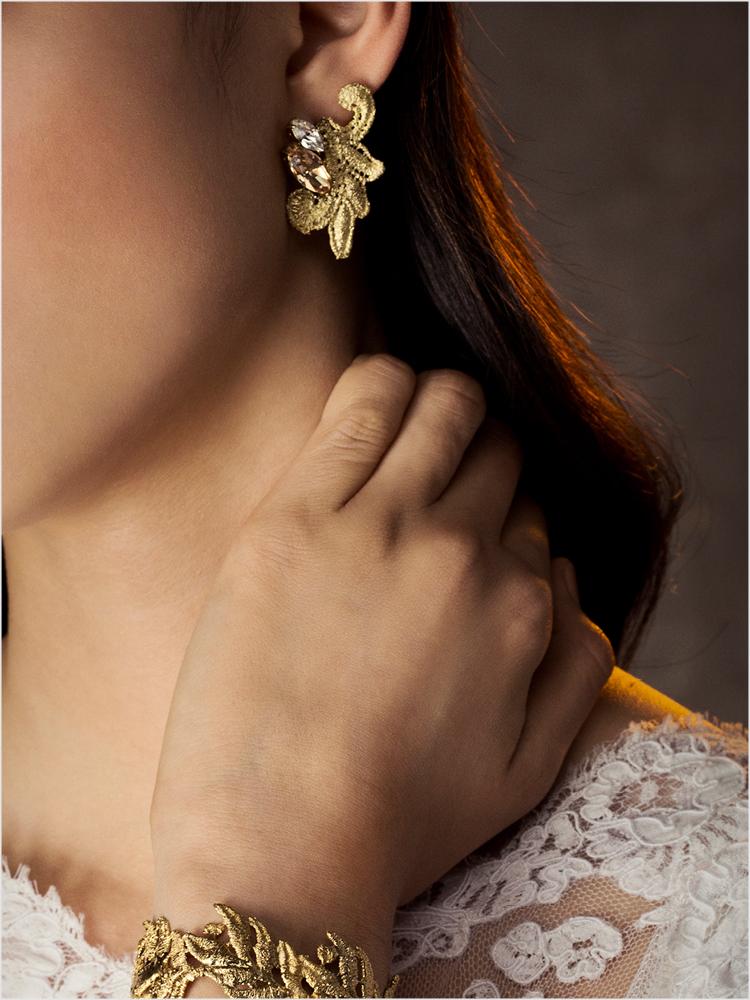 Elyona Casted Lace Earrings