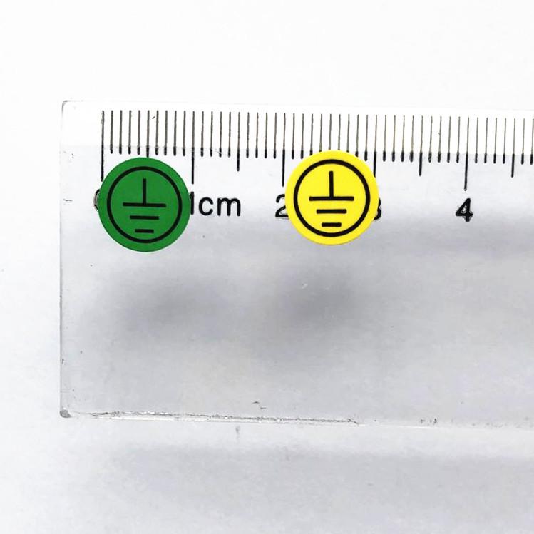 Wodoodporna, odporna na rozdarcie, antystatyczna etykieta uziemiająca z PVC - 1 pionowa, 3 poziome