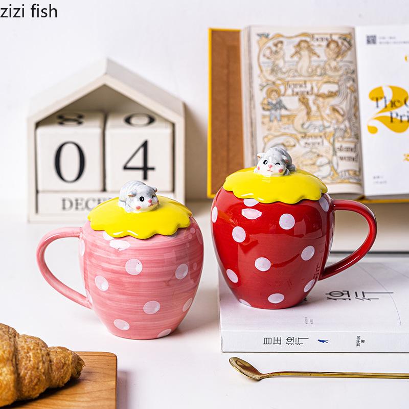Creative Strawberry Shaped Ceramic Mug Cute Coffee Mug with Lid Afternoon Tea Milk Cup Juice Cup Beverage Cups Home Water Cup
