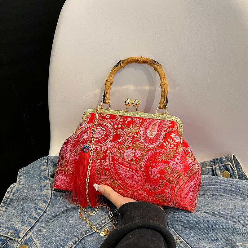 Portable shoulder messenger bag, Chinese style pearl embroidery bag, new Chinese bag, retro dinner bag, clutch bag, women's bag.