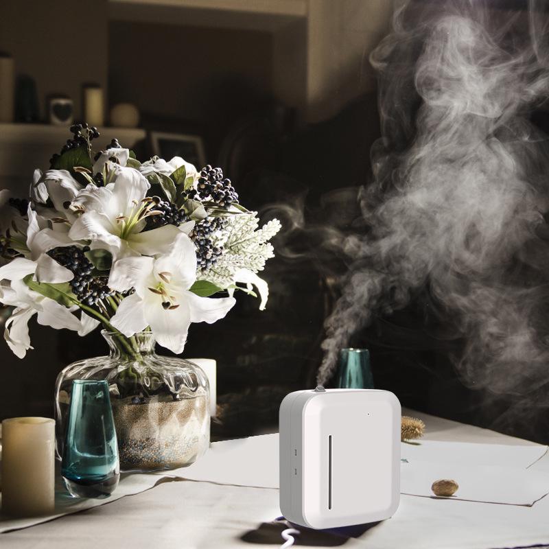 Kabelloses Bluetooth Smart Aromatherapiegerät: Diffusor für ätherische Öle mit doppeltem Verwendungszweck, Wasser und Öl, für Hotels.