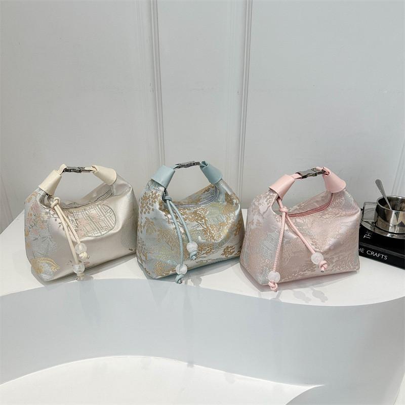 Elegant New Chinese Style Handbag For 2024 Fashionable Floral Fabric Bag In Pink Blue White