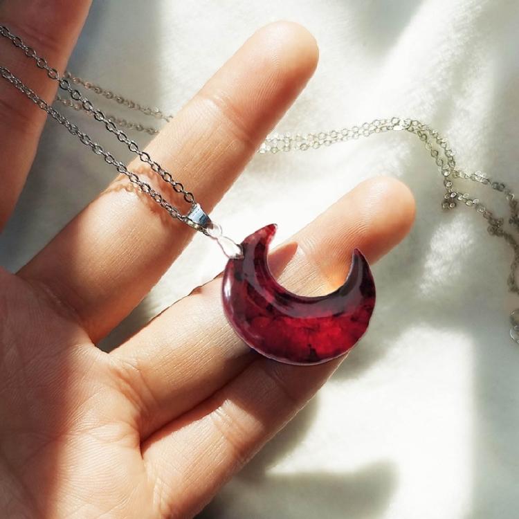 Blutmond Sichelmond Anhänger Halskette Schlüsselbein Kette Halskette Statement Schmuck