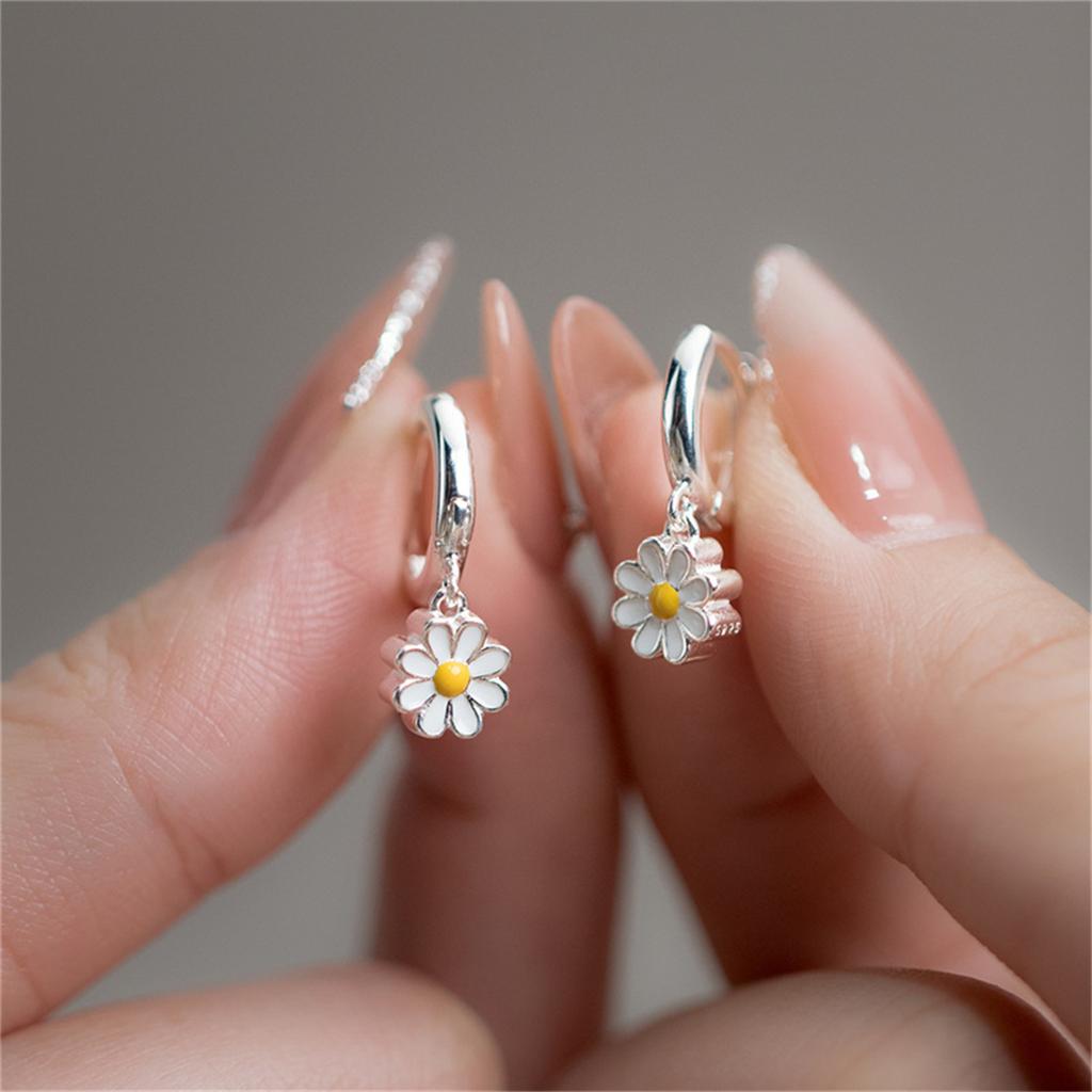 Korean Style Daisy Tulip Flowers Stud Earrings For Women Dropping Oil Pearl Crystal Earring for Women Girls Pretty Jewelry Gifts