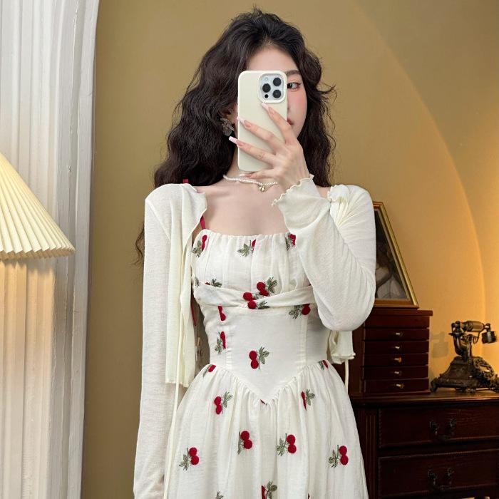 

Slightly fat mm French fashion suspender skirt autumn waist seaside vacation fairy dress S абрикосовый