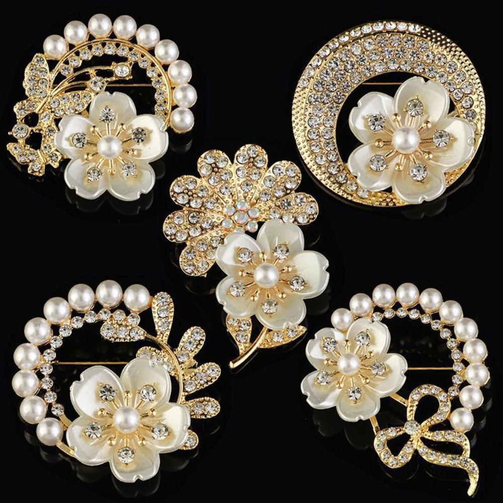 Shinning Crystal Rhinestone Flower Brooch Pearl-Set Alloy Vintage Style Pearl Flower Brooch Diamond Alloy Floral Brooch