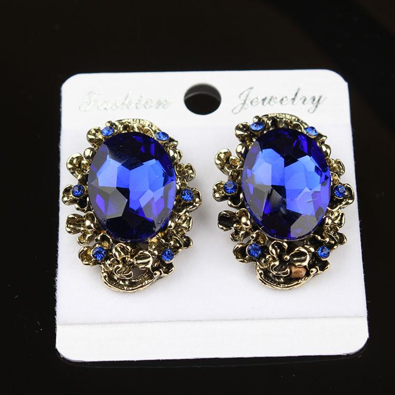 2026 European and American Retro Crystal Gemstone Stud Earrings Fashion Temperament Versatile Earrings Simple Ear Jewelry