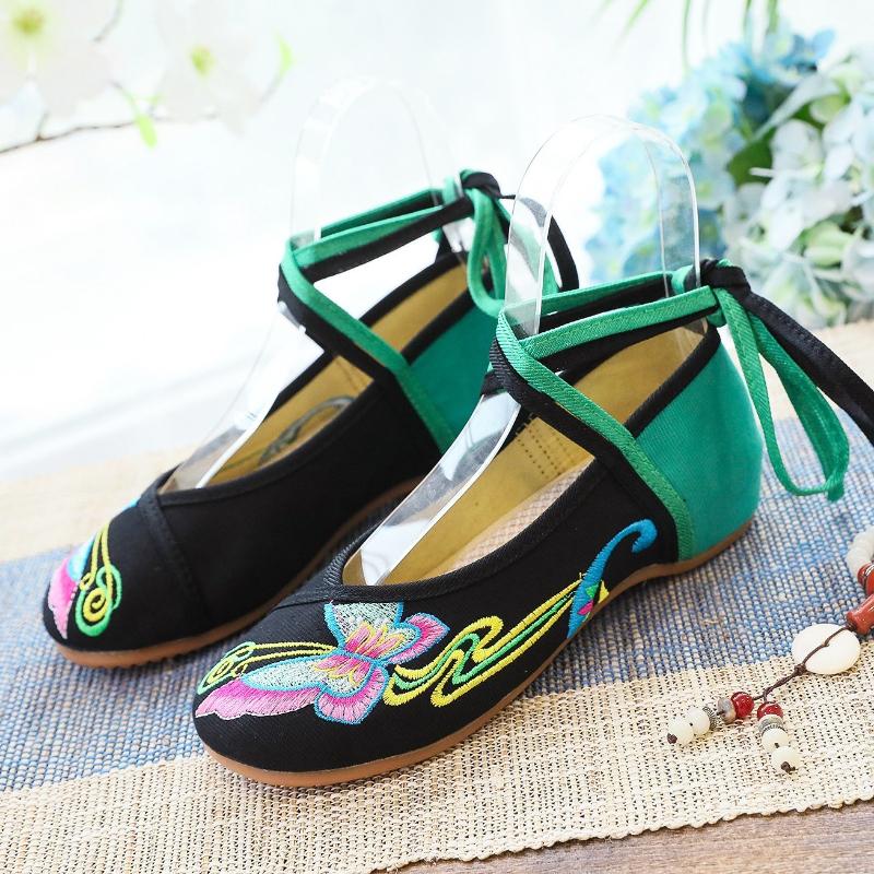 Ladies' New Ethnic-Style Embroidered Canvas Shoes with Oxford Sole Soft-Sole Dance Flats