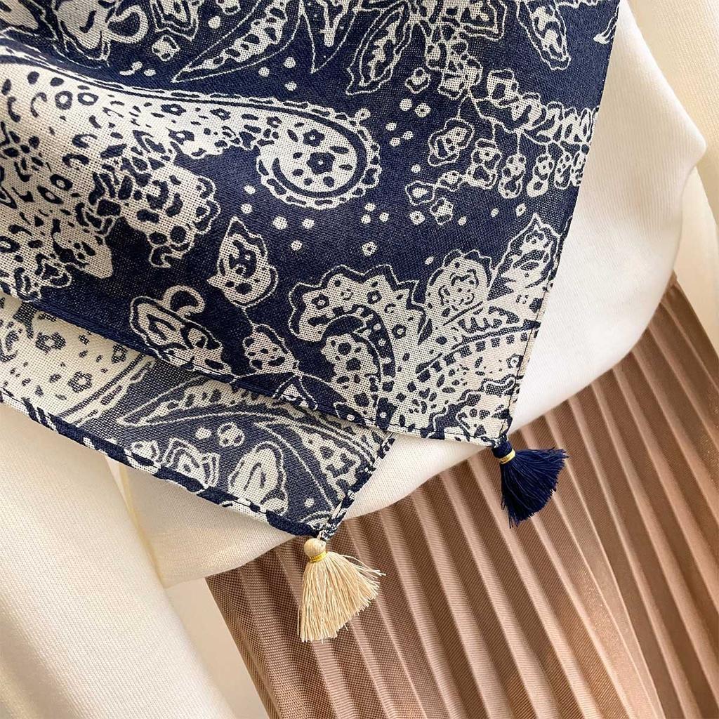 New old money style French cashew flower square scarf women's fashion retro scarf multi-functional decorative silk scarf shawl