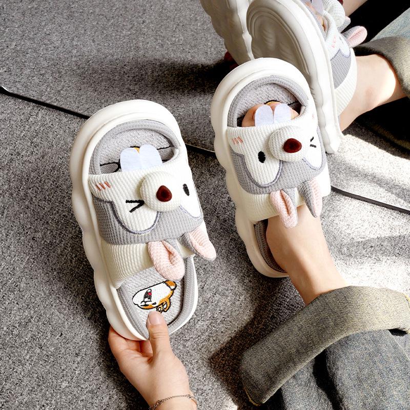 Women's and Men's Cute Silent Indoor Non-slip Cotton Linen Slippers: Four-Season Sweat-absorbent Comfort
