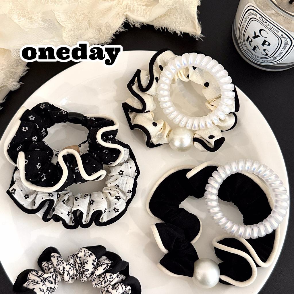 2pcs Korean high-end black and white hair tie set Girl's versatile pearl head rope ponytail head rope high stretch hair ornament
