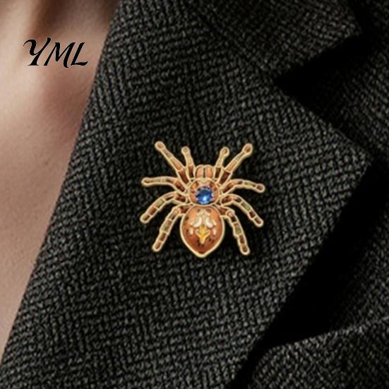 Colorful Rhinestone Brooches Gothic Spider Brooch Pin, Rhinestones Decor, Retro Simulated Lapel Pins Alloy Decorative Pin for Jackets And Backpacks