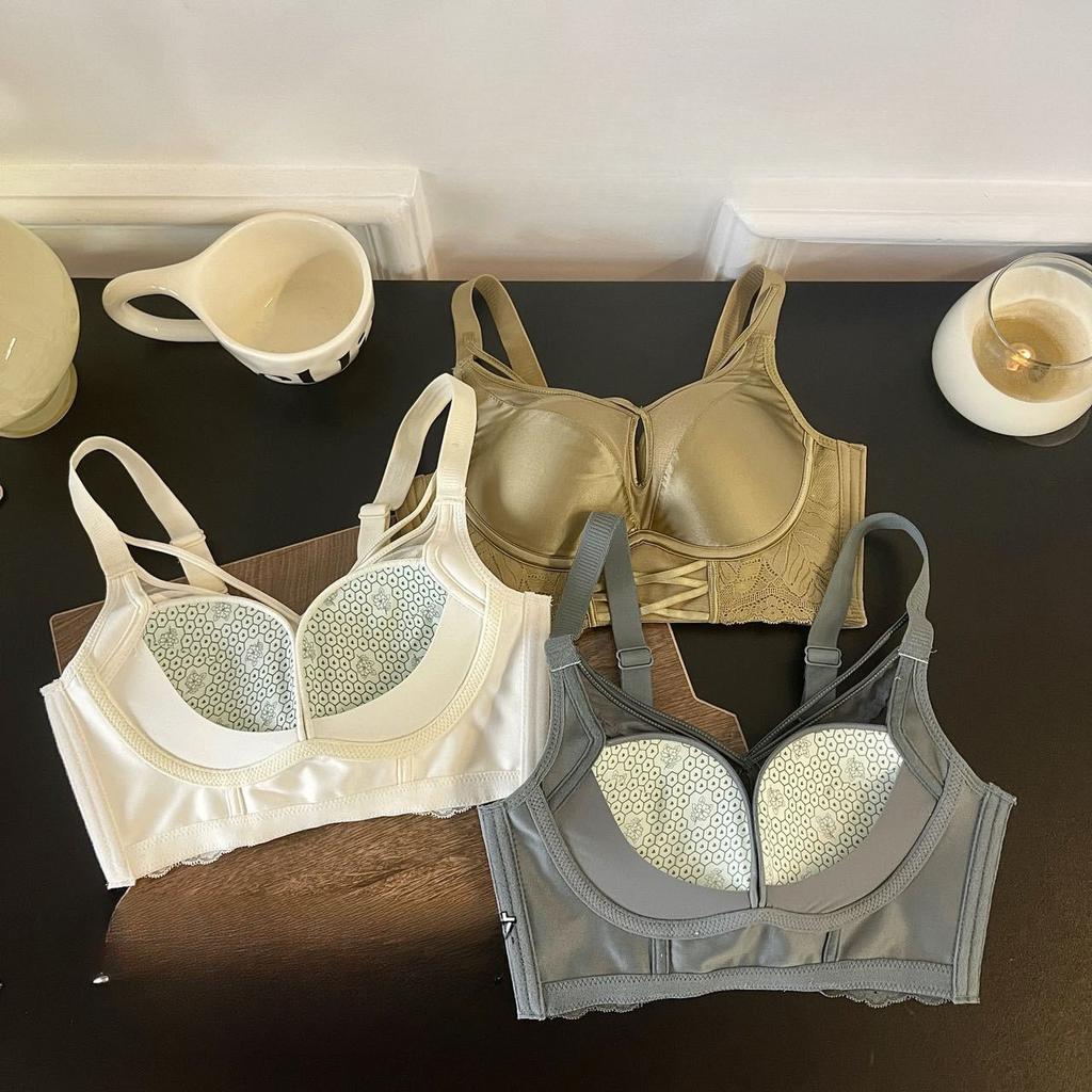 Trace Noblewoman Latex Bra Women's Non-steel Ring French Satin Lace Sexy Bra