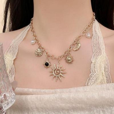 Böhmischer Sonnen-Seestern-Anhänger Halskette für Damen Meeres-Serie Perlenhalskette Lässige Persönlichkeit Party Urlaub Schmuck Geschenke
