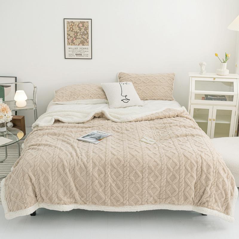 Cheap Bedspread For Bed Plush Velvet Warm Bed Cover Soft Blanket Soild Color Blanket Winter Home Decoration Sofa Bed Cover Home