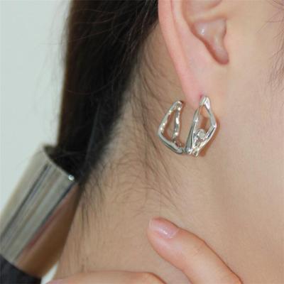 1Pair  Exaggerated Design Sense Three-Dimensional Heavy Worker Type Earrings For Women Punk Body Shape Creative Earrings