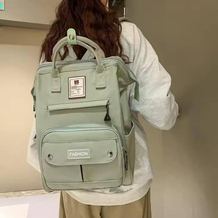 Schoolbag shoots the new mommy bag, mother and baby, pregnant mother, large-capacity backpack, mother preparing for pregnancy, light foreign gas