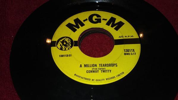 

7inch Record CONWAY TWITTY - A Million Teardrops 13011X MGM Records 1961 Canada Country/Folk Used