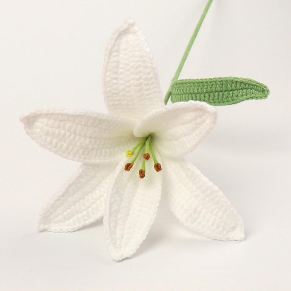 Gifts Hand-Knitted Lily Flower Lightweight Fake Flower Plants  Home Decor