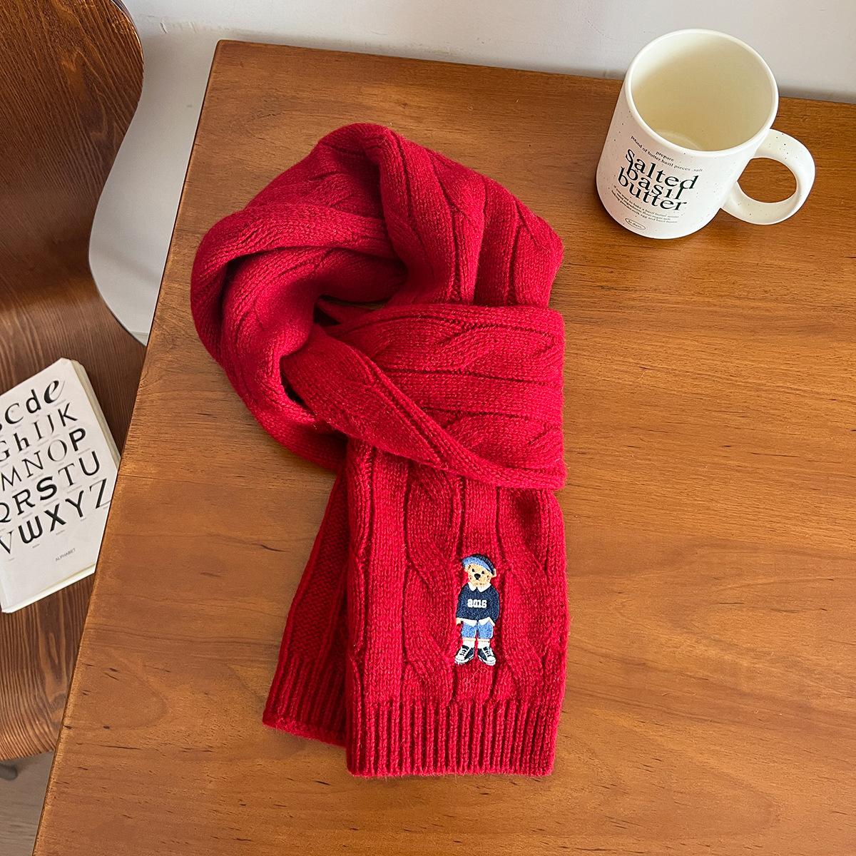 

New 100% Australian Wool Scarf Twisted Cable Knit British Vintage Embroidered Knitted Bear Scarf Thickened for Warmth 160X20CM червоний