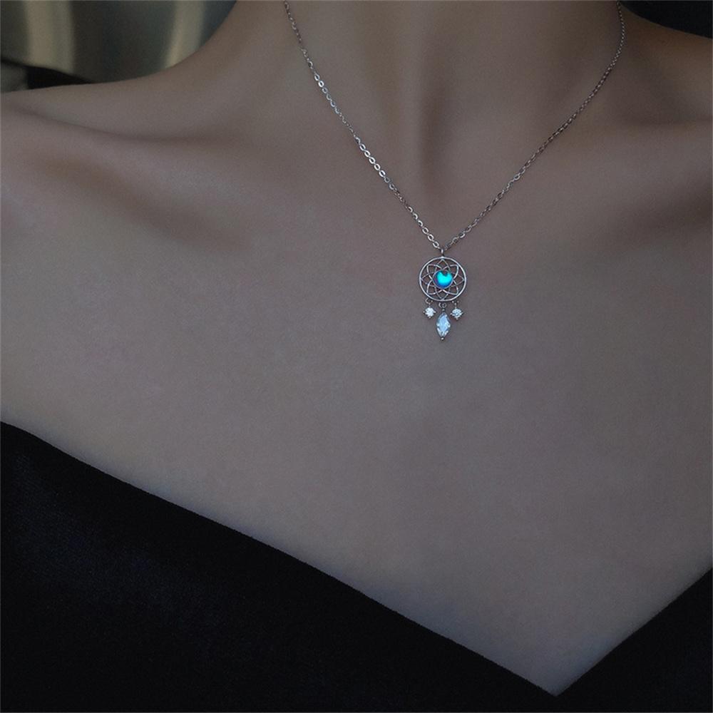 New Fashion Crystal Tassel Moonstone Charm Necklace For Women Teen Creative Pendant Elegant Party Necklaces Jewelry Gift