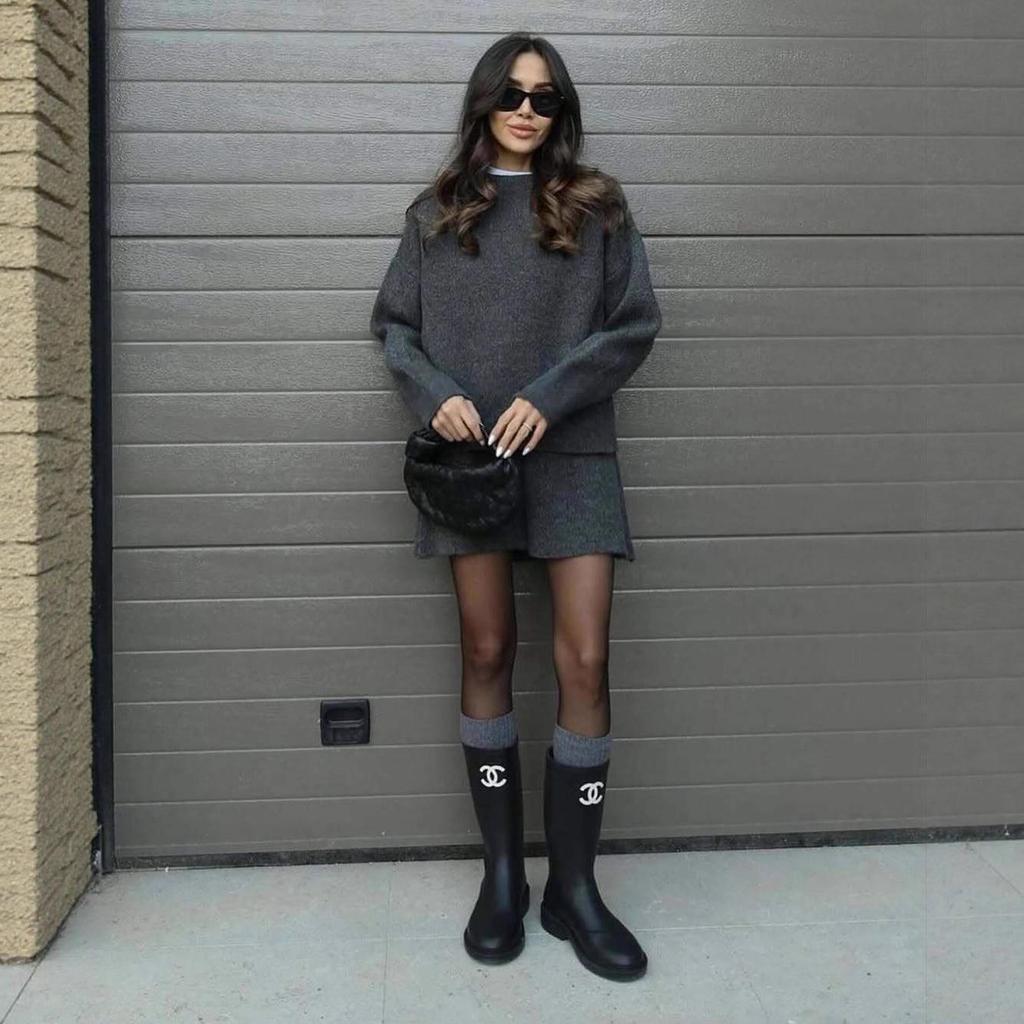 2025 Autumn Women's Knitted Sweater and Skirt Set with Round Neck and Long Sleeves