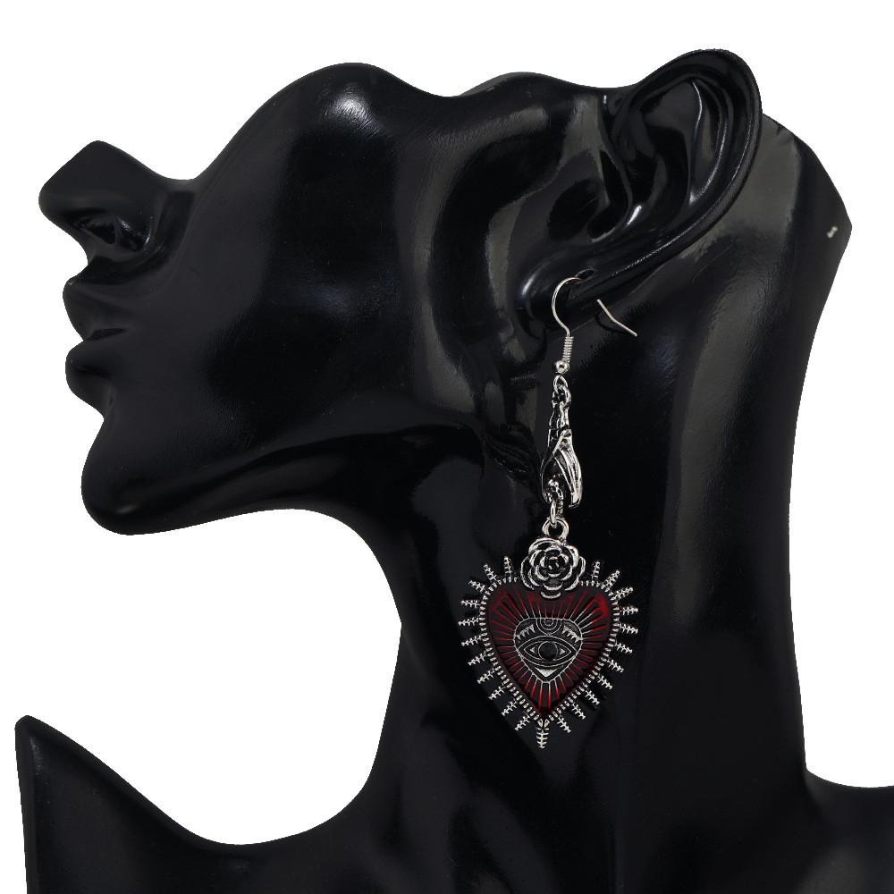 Heart Gothic Retro Earrings With Bloodshot Eye And Bat Motif For Punk Enthusiasts Fashion