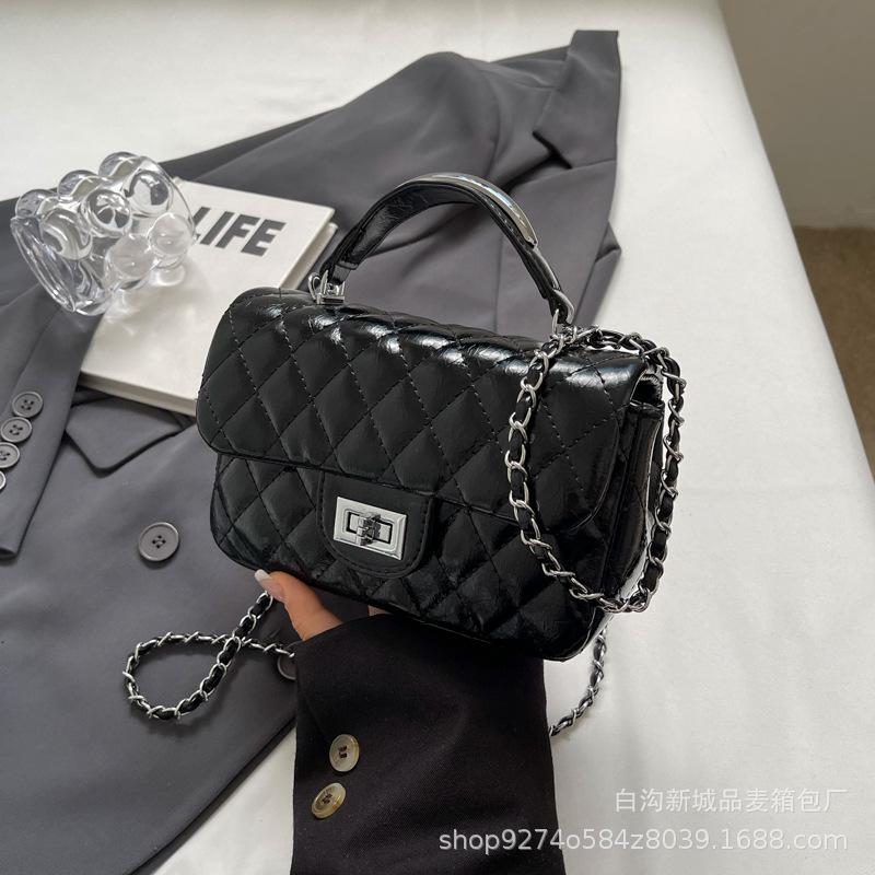 French niche fashion diamond chain, small fragrant style fashion portable small bag women's 2025 new temperament messenger bag