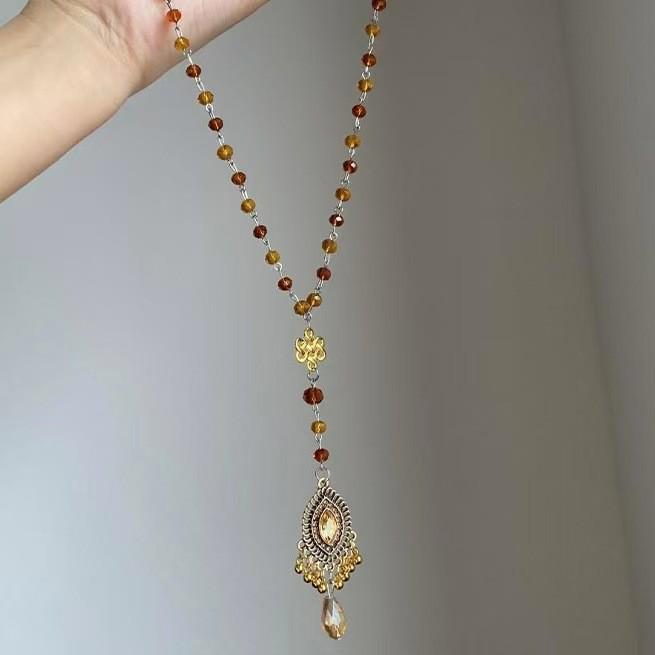 Retro Tiger Eye Stone Necklace - Versatile Maillard Style for Autumn & Winter Sweaters, High-End Luxury Accessory.