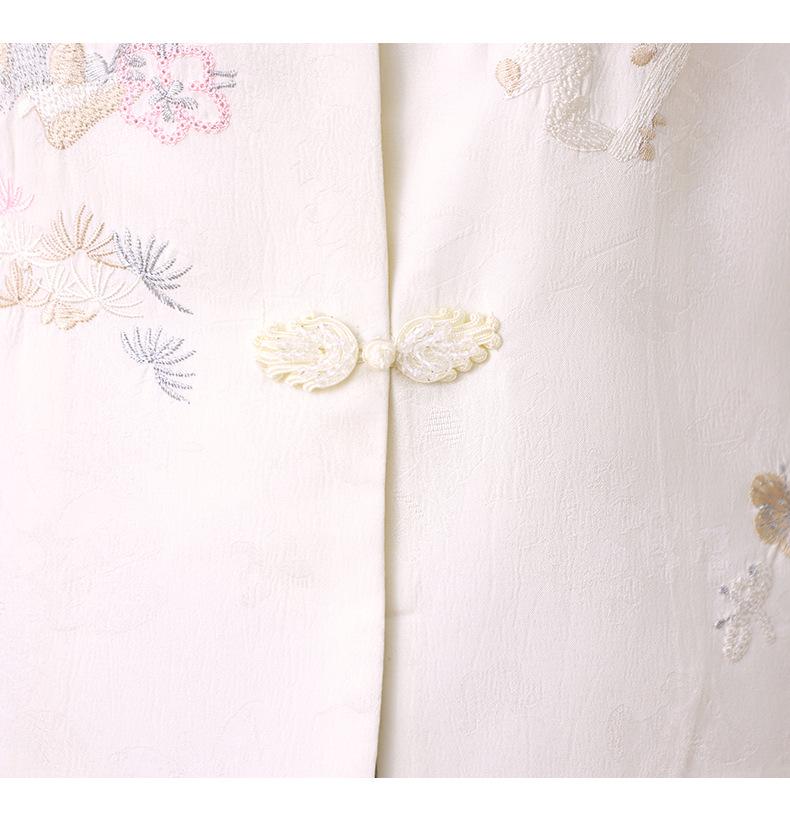 Spring/Autumn Women's High-End Frog Button Shirt Jacket: New Chinese Style