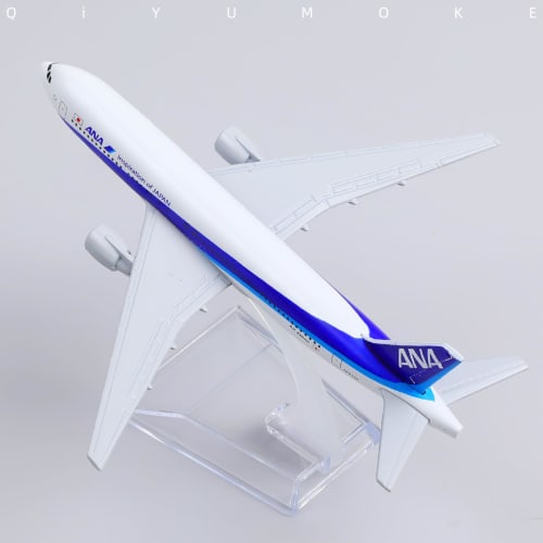 QIYUMOKE 1/400 ANA Boeing 777 Airplane Model, 15.5cm, Die-Cast Alloy, Fully Assembled, Includes Plastic Stand, Perfect for Desktop Display and Creativ