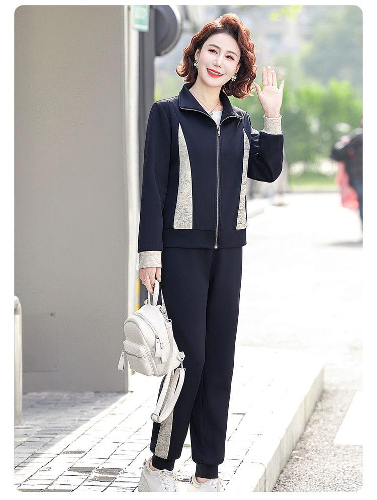 2024 Fashionable Spring & Autumn Tracksuit: Stylish Two-Piece Casual Set for Middle-Aged Moms
