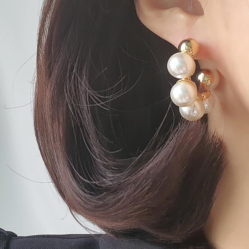 

Women s Luxurious Volume Big Pearl Hoop Earrings A22787_Gold