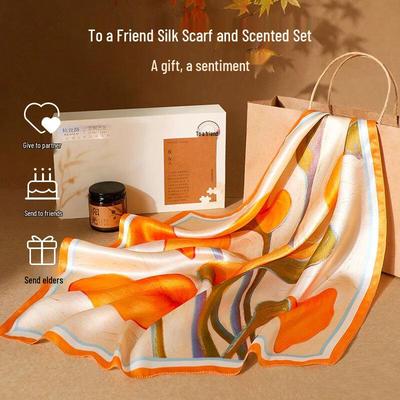 Accessoires – Schals & Tücher