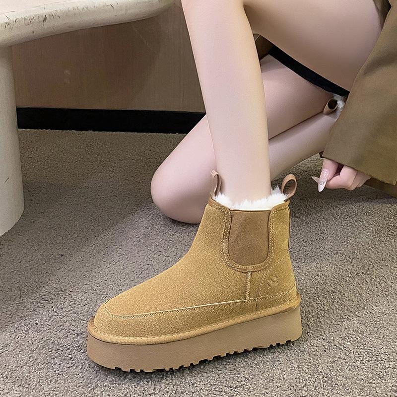 Fashion Versatile Warm Snow Boots Women's Autumn and Winter New Cotton Shoes Thick Soles Increase One Pedal Women's Shoes Tide Cotton
