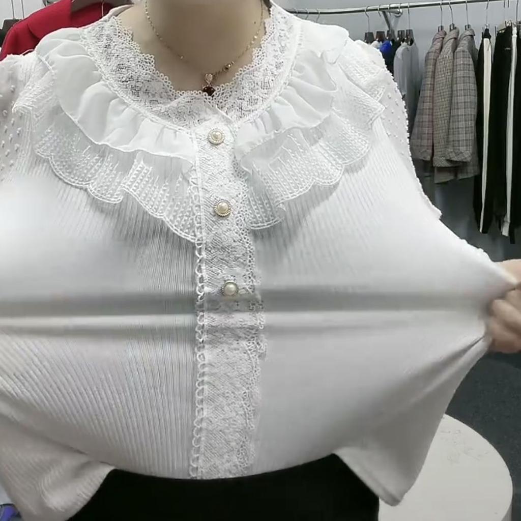 Versatil și elegant: Top ușor cu mânecă lungă, cu guler din dantelă