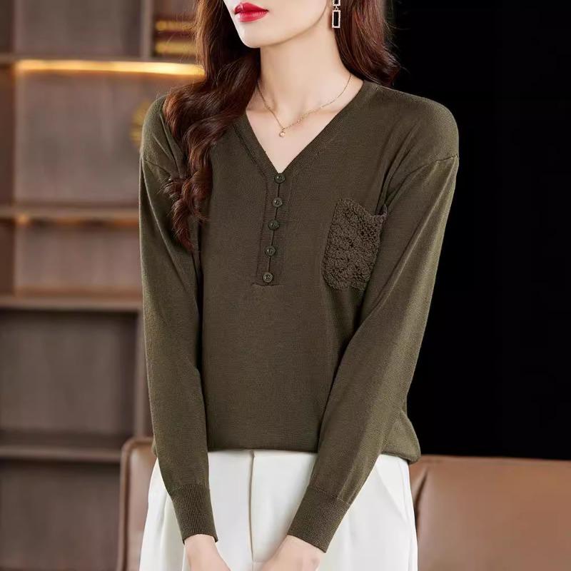 Spring and Autumn New Fashion V-Neck Knitted Sweater Women's Loose and Skinny Sweater Warm Bottom Shirt Mom Top