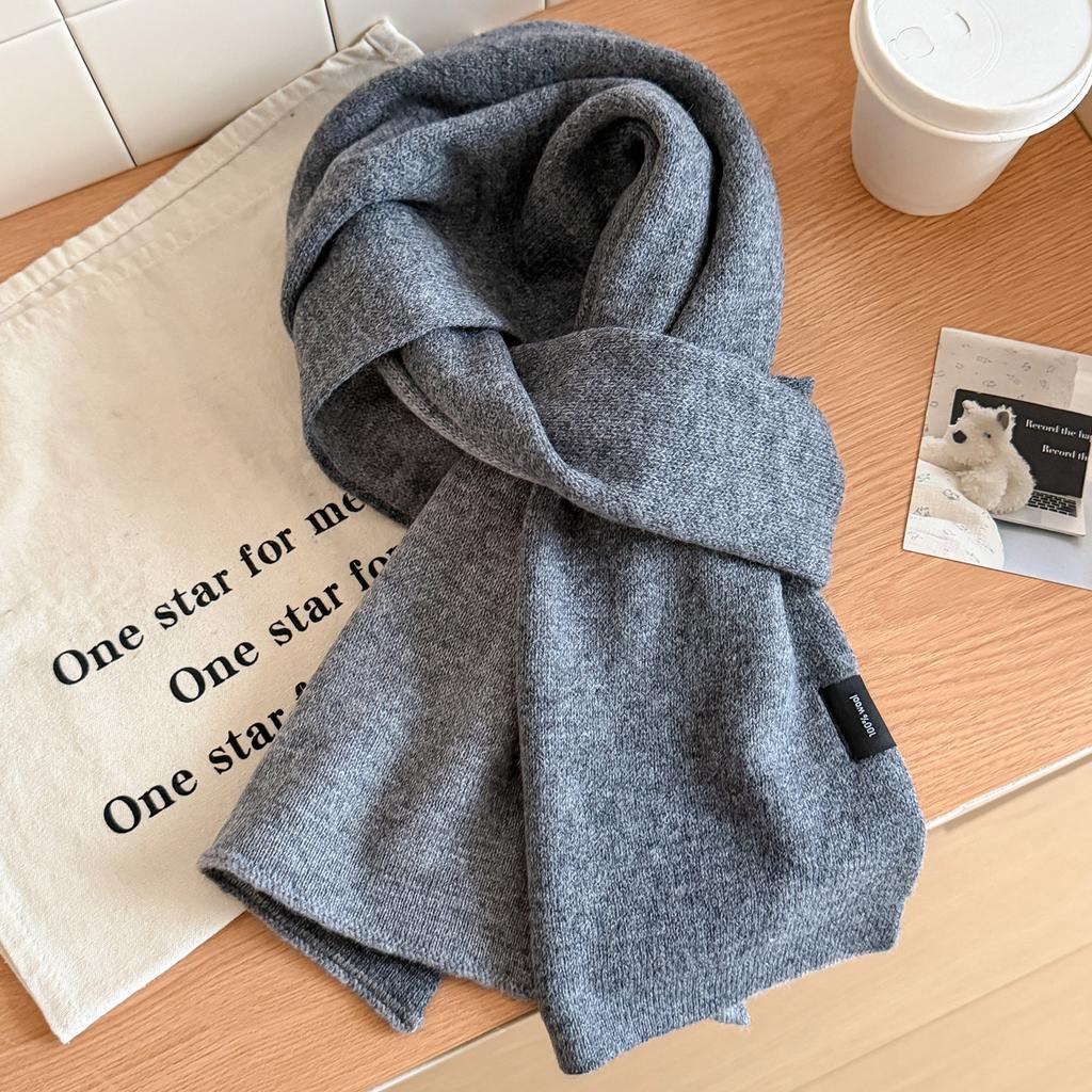 Age-reducing Korean version of blue polka dot double-sided pure knitted scarf for women's winter versatile students thickened warm scarf